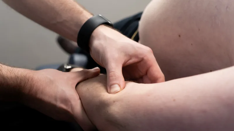 Akute Chiropraktik-Behandlung in Nahaufnahme