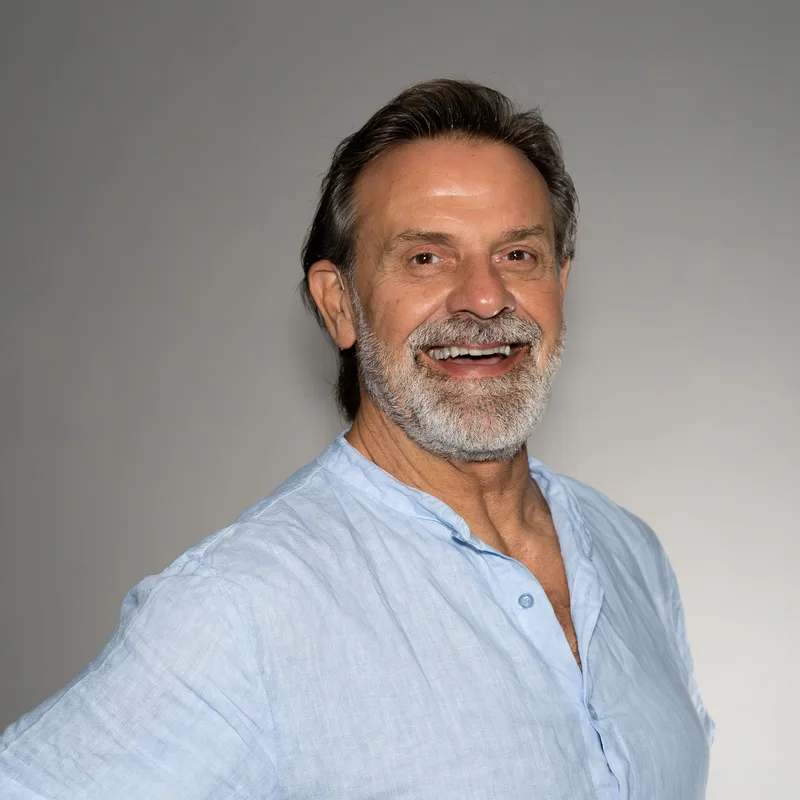 Fred Elges, Gründer